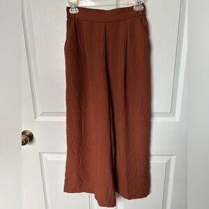 H&M Wide Leg Cropped Pleated Brown Pant Trousers In Size 2